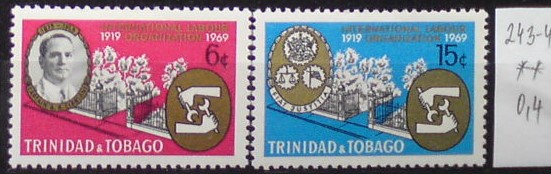 Trinidad a Tobago 243-4 **