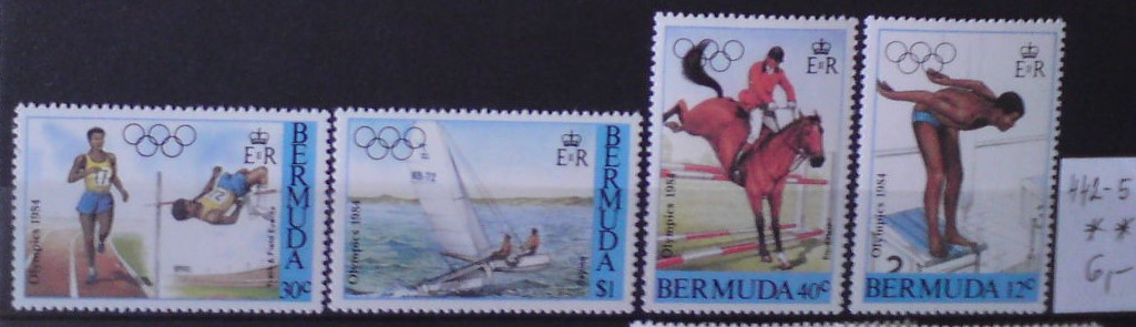 Bermudy 442-5 **